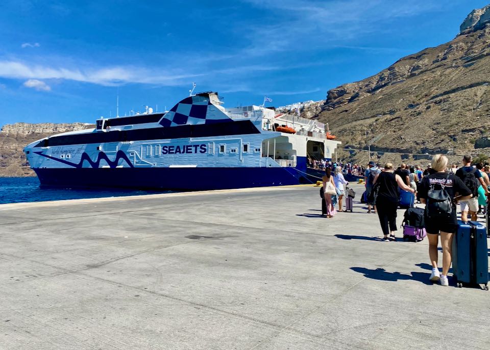 A Comprehensive Guide to the Ferries and Transport Between Greek Islands