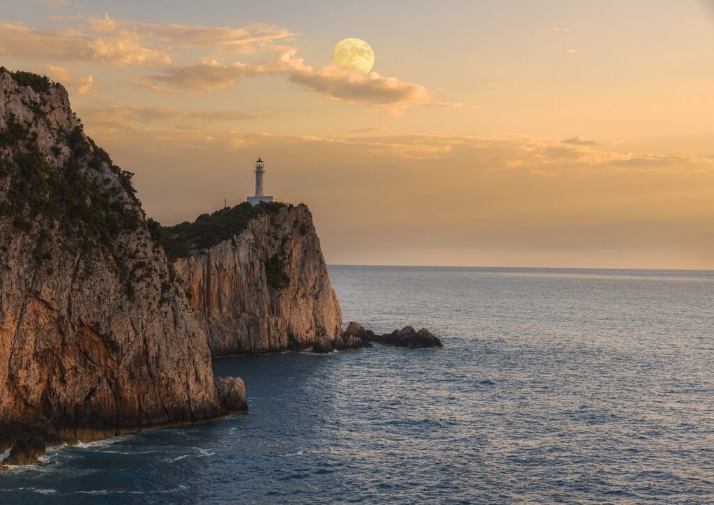 Exploring the Enchanting Lighthouses of the Greek Islands