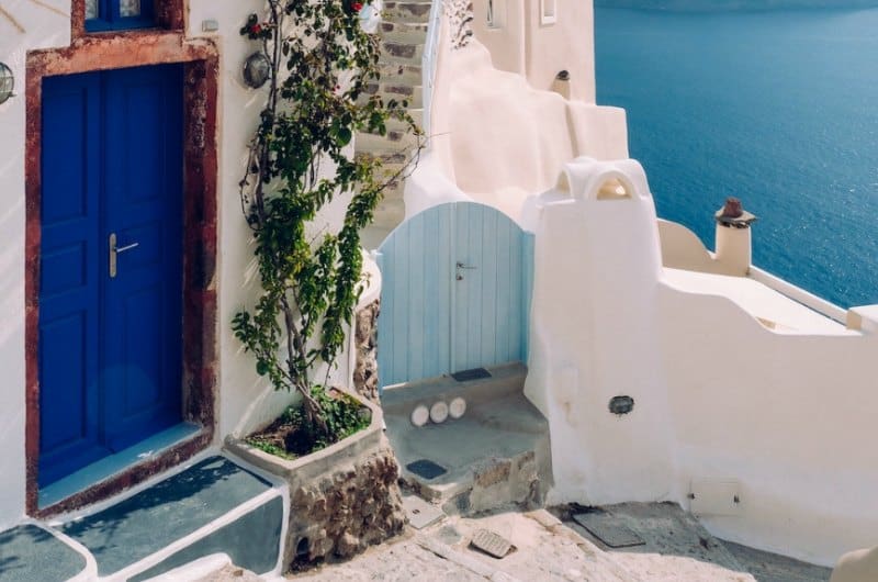 Top Romantic Getaways in the Greek Islands