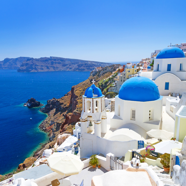 Top Romantic Getaways in the Greek Islands